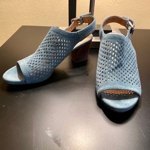 NWT Open Toe Blue Leather Heels